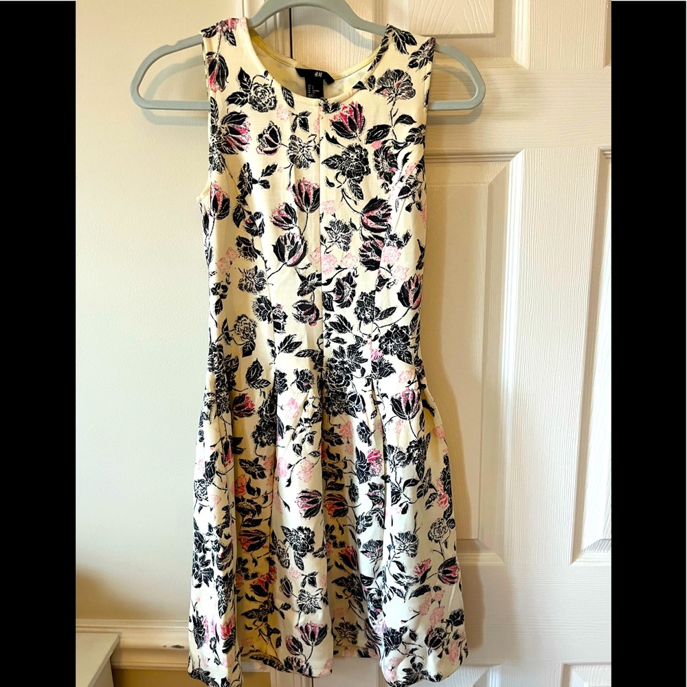 H&M - size S - dress